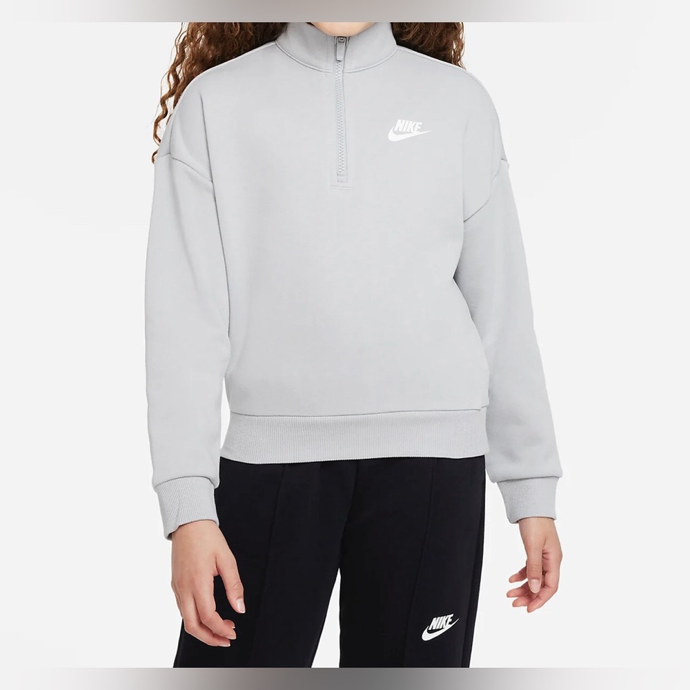 NWT Nike Sportswear Club Fleece
Big Kids' (Girls') 1/2-Zip Top